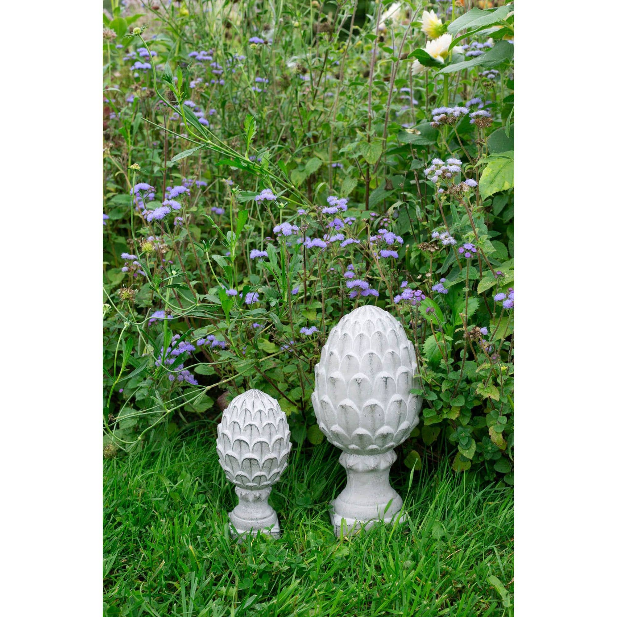 CEMENT ARTICHOKE WITH SQUARE BASE - SMALL