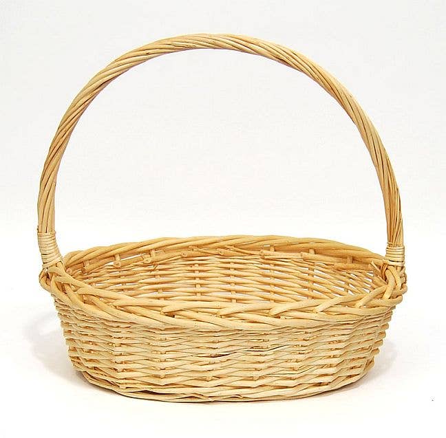 SMALL OVAL WILLOW BASKET