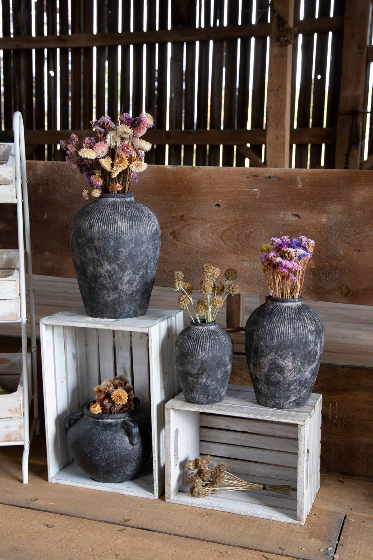 BLACK TERRACOTTA VASE LARGE