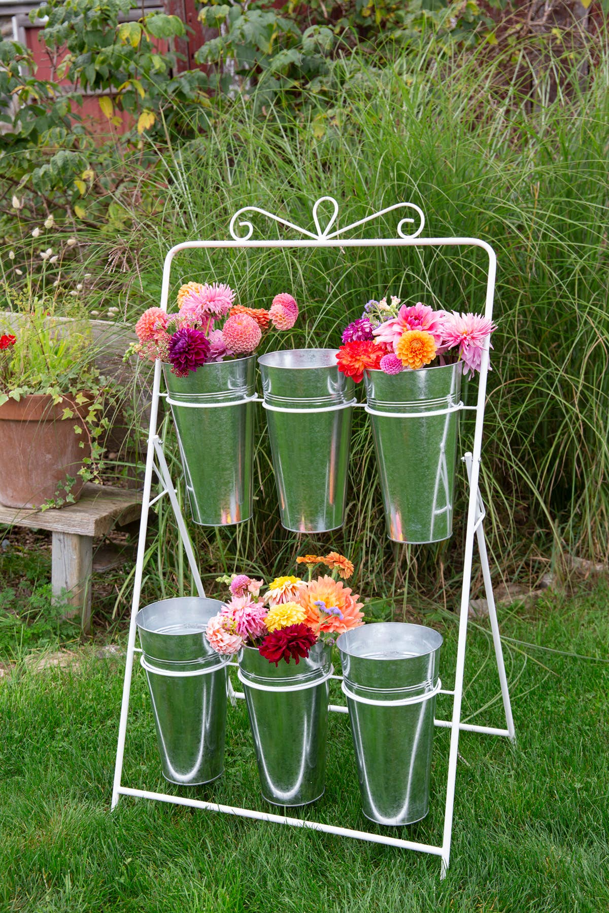 METAL CUT FLOWER DISPLAY STAND